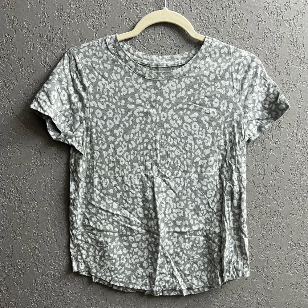Old navy Cheetah print shirt